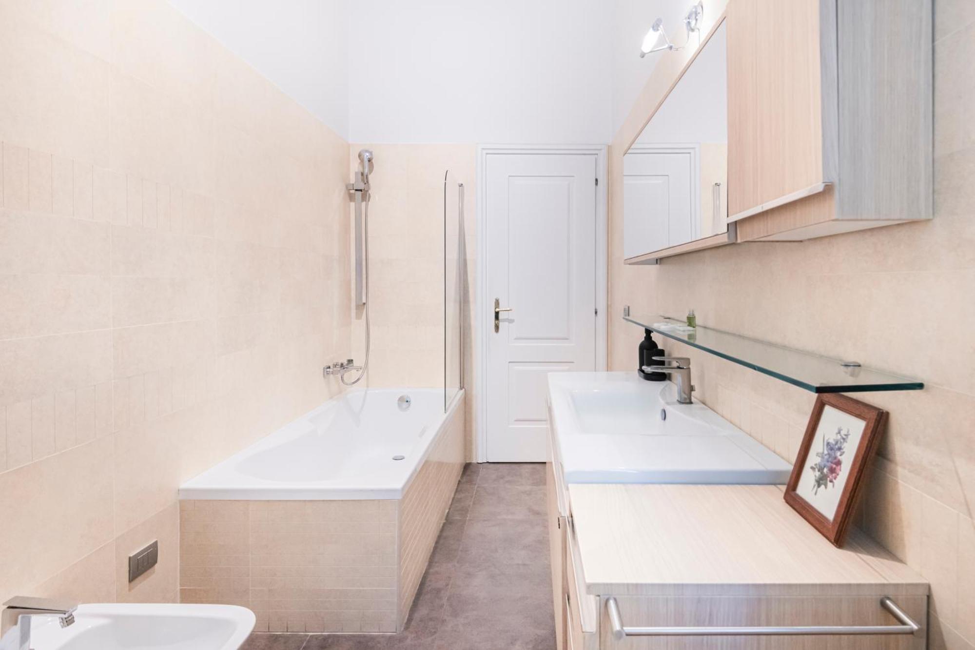 Easylife - Magnificent Splendid Apt Sant'Ambrogio ミラノ エクステリア 写真